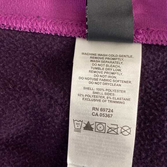 Mountain Hardware woman’s Large full zip fleece - Picture 8 of 10